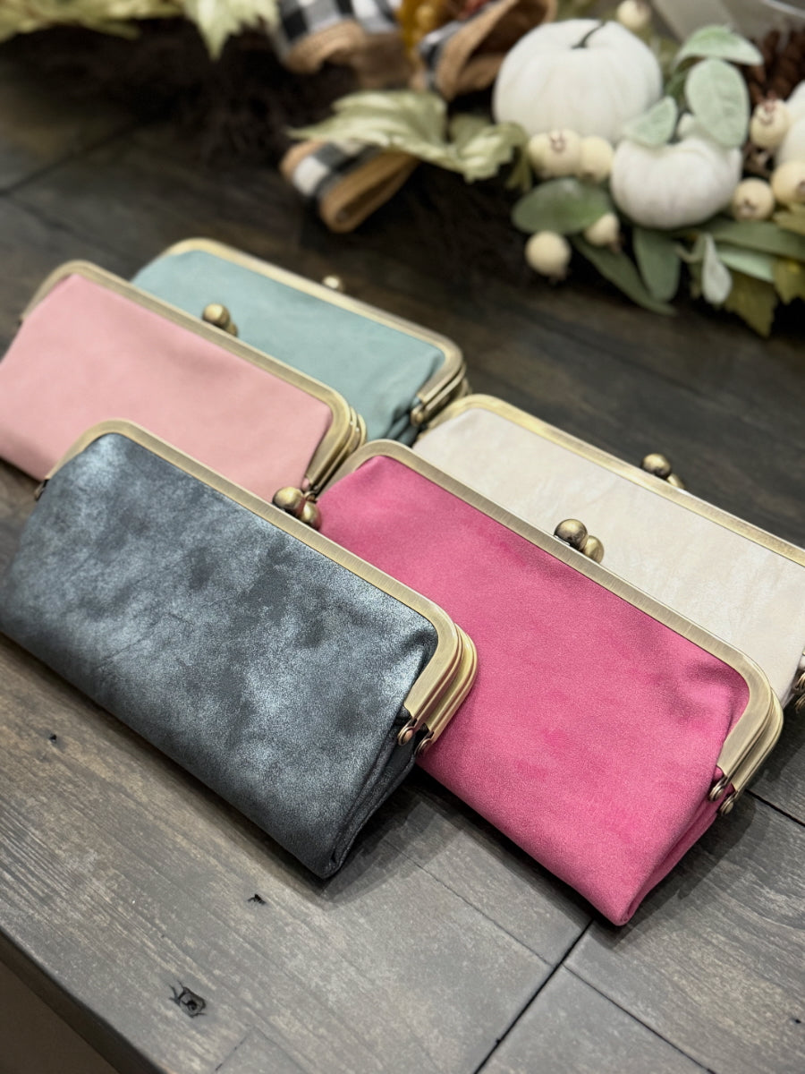 Karen Kiss Lock Clutch Bag