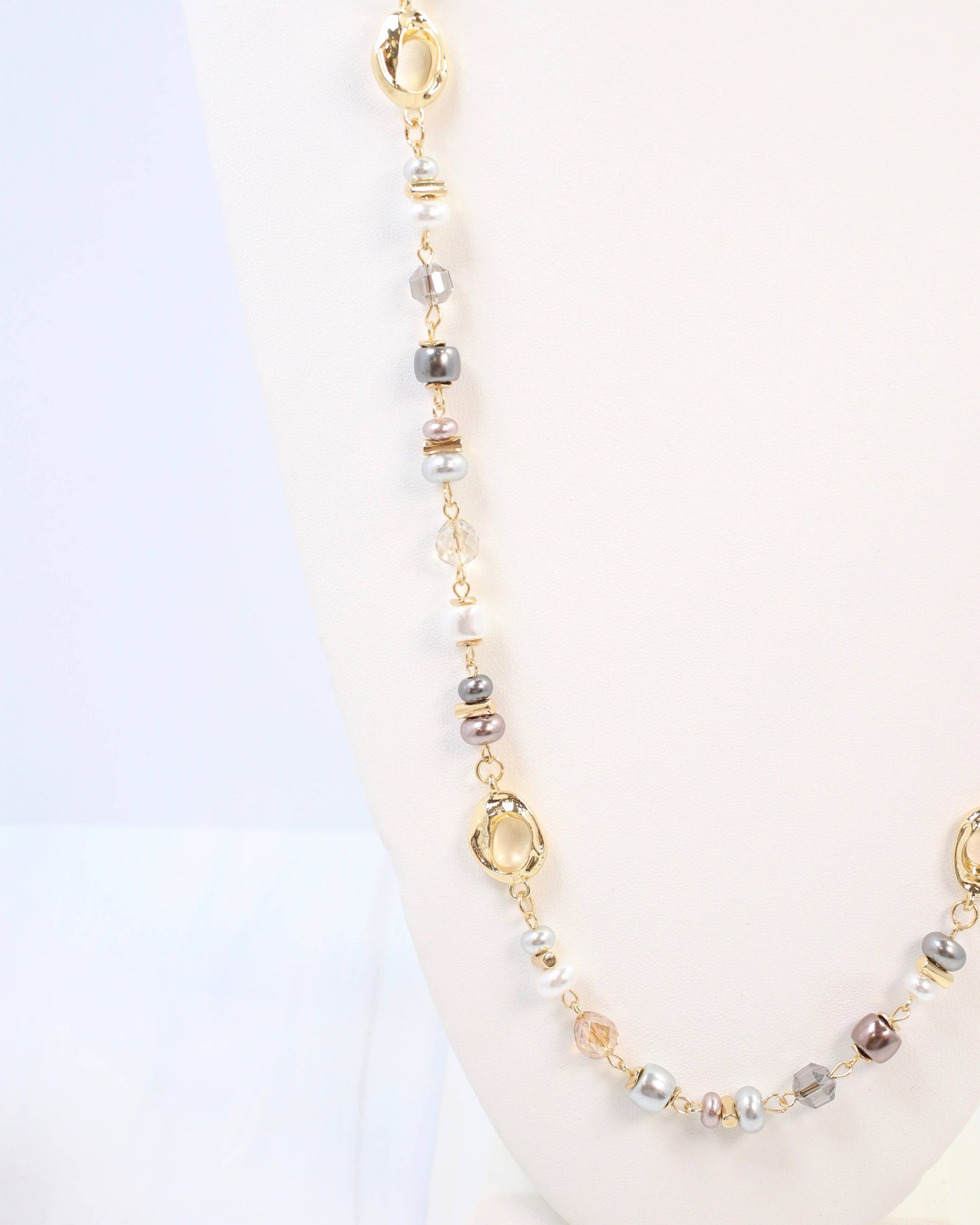 Caroline Hill - Fairbanks Long Glass Beaded Necklace Gray Multi