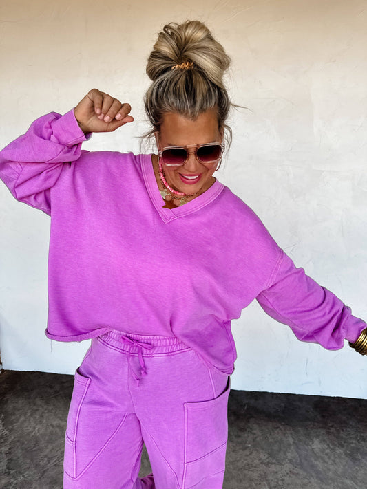 BLAKELEY - FADED FEELS VNECK PULLOVER