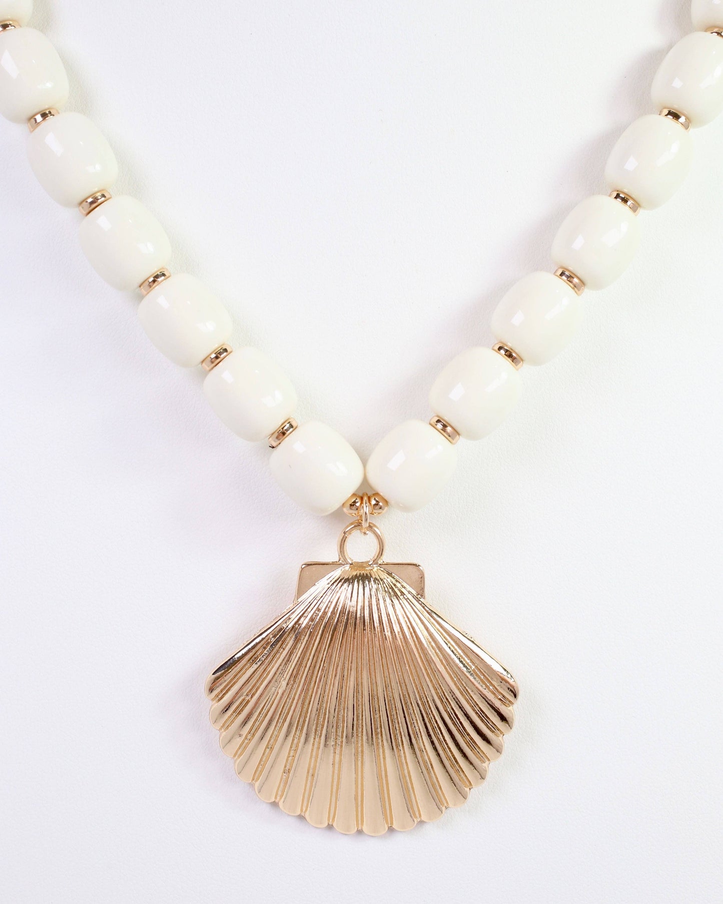 Caroline Hill - Muriel Beaded Shell Necklace Ivory