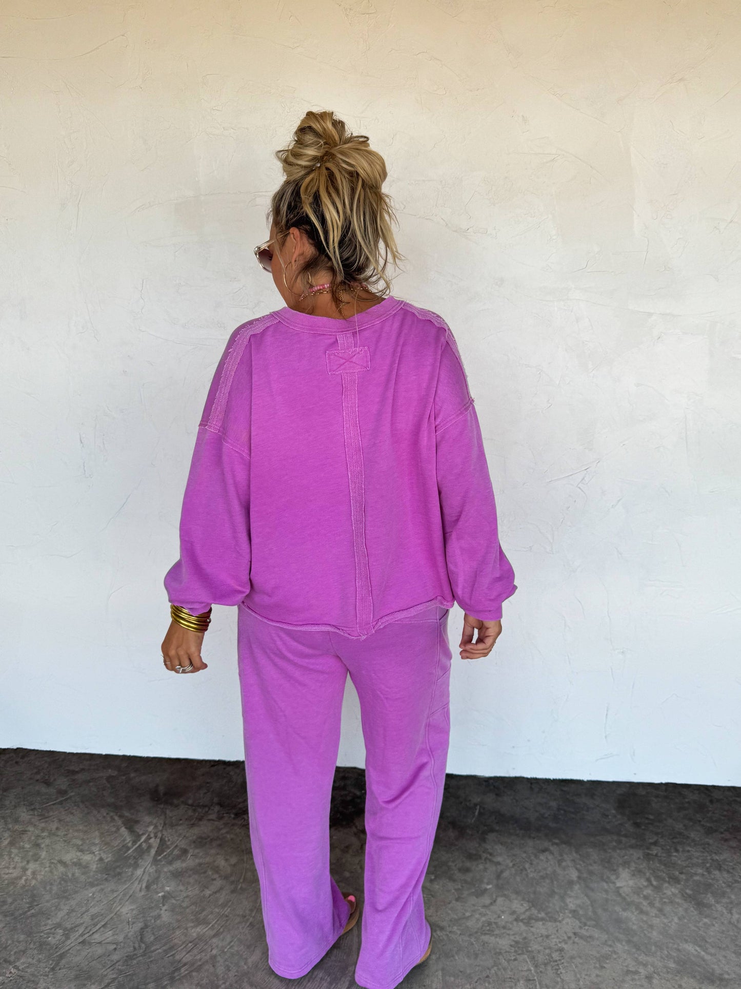 BLAKELEY - FADED FEELS VNECK PULLOVER