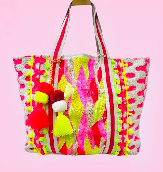 ✨Bree Statement Tote