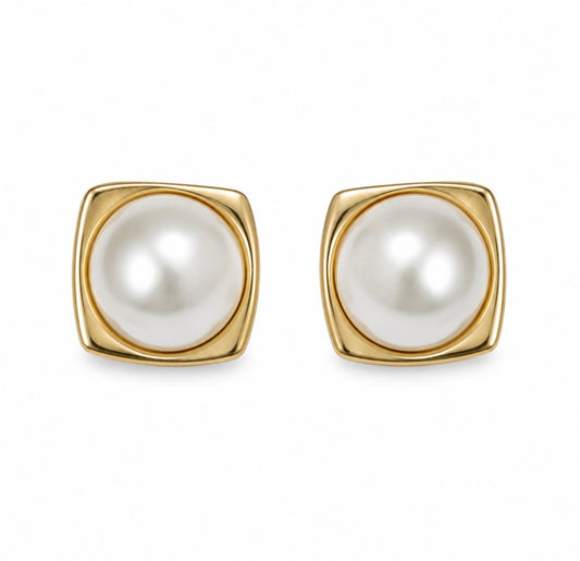 Pearl Gold Stud Earring