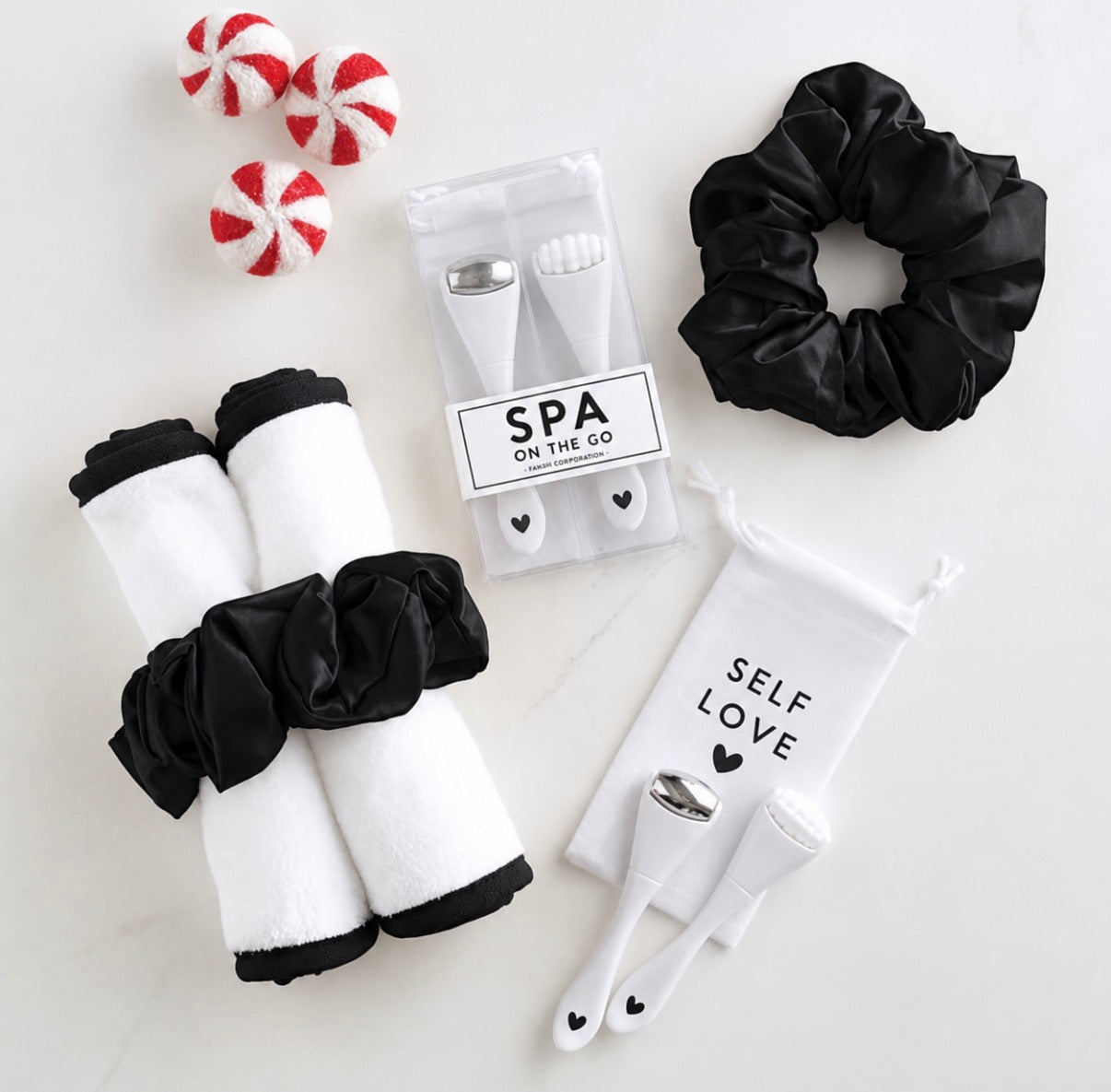 Plush Face Cloth Set - White with Black Trim