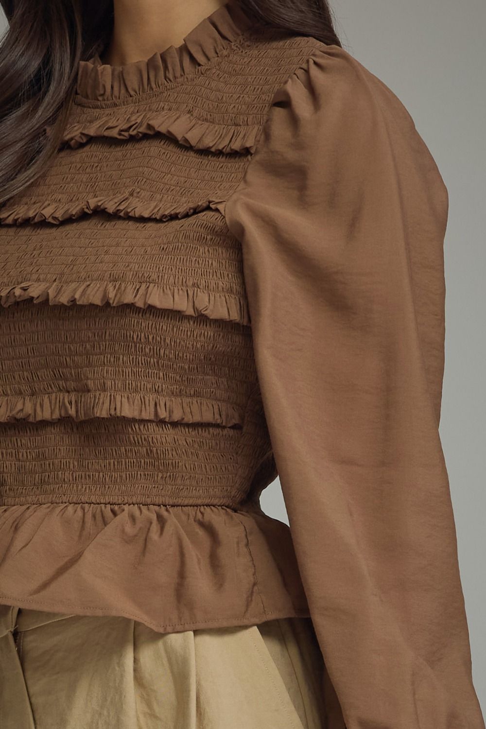 ENTRO -Brown Puff Sleeve Smocked Top