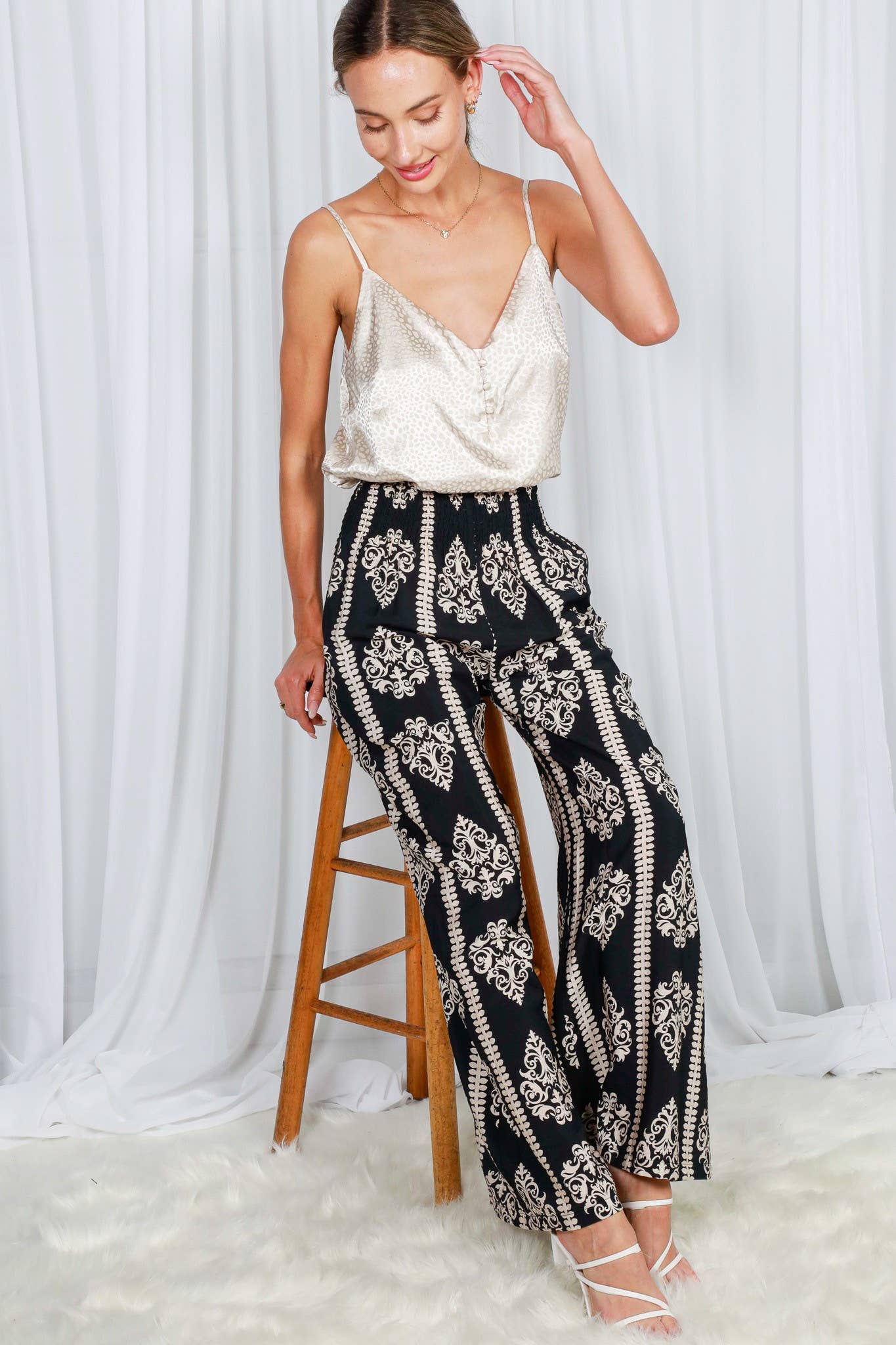 Vine & Love -Black Geo Printed Wide Leg Woven Pants