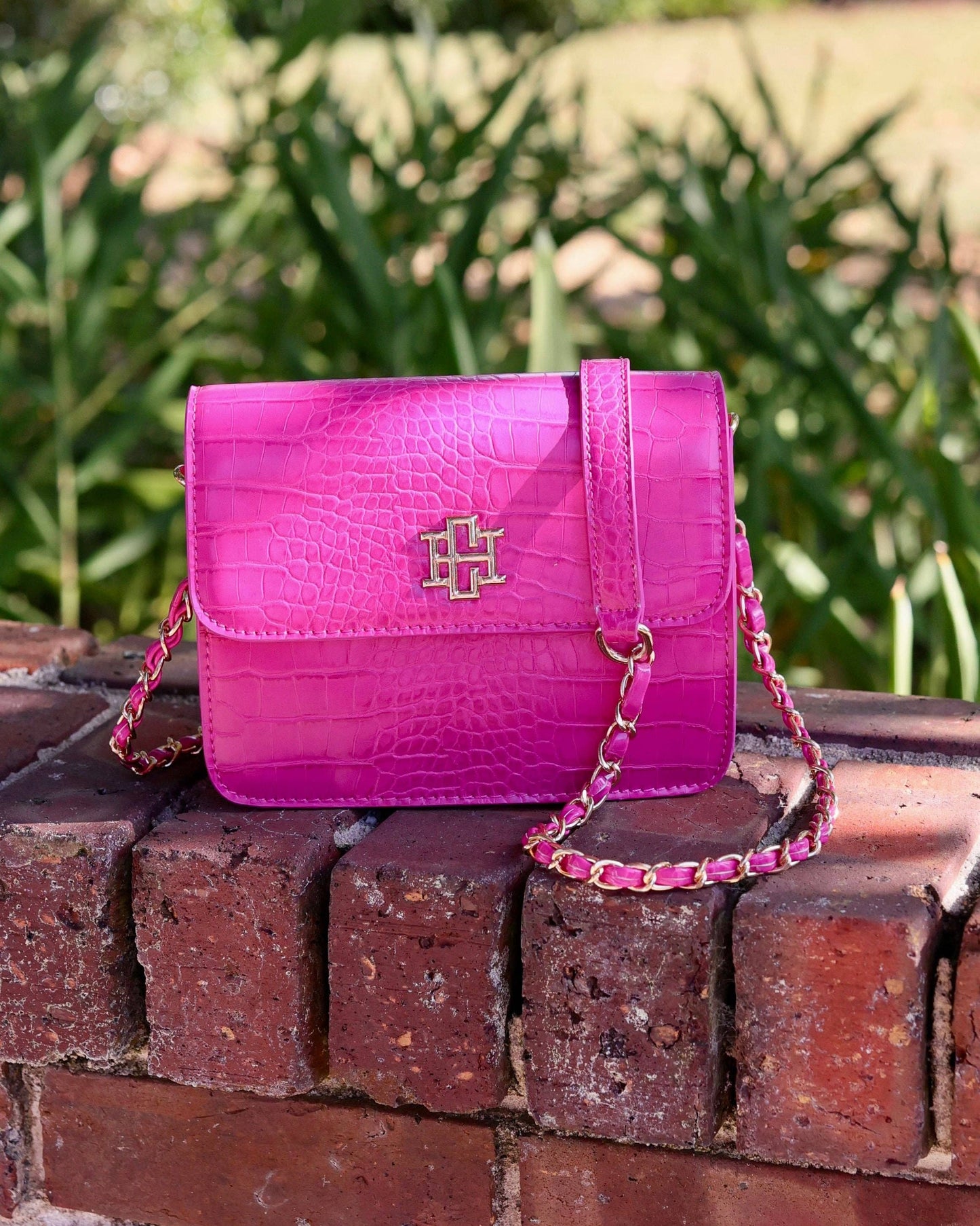 Caroline Hill - Evelyn Crossbody Hot Pink