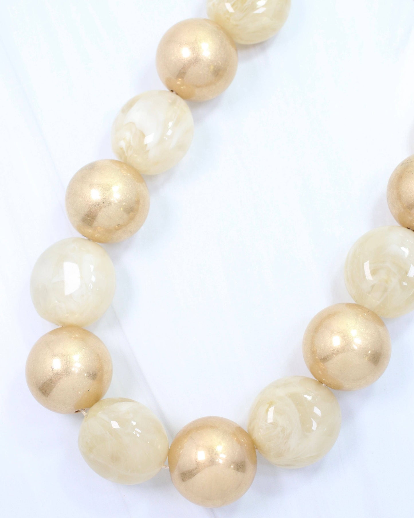 Caroline Hill - Dennis Beaded Necklace Natural/ Worn Gold